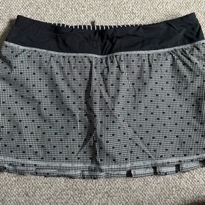 Women’s Lululemon Skirt